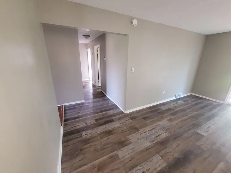 4904 NW 29th St — Photo 28