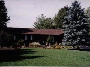 8695 Crabb Rd, Temperance, MI 48182