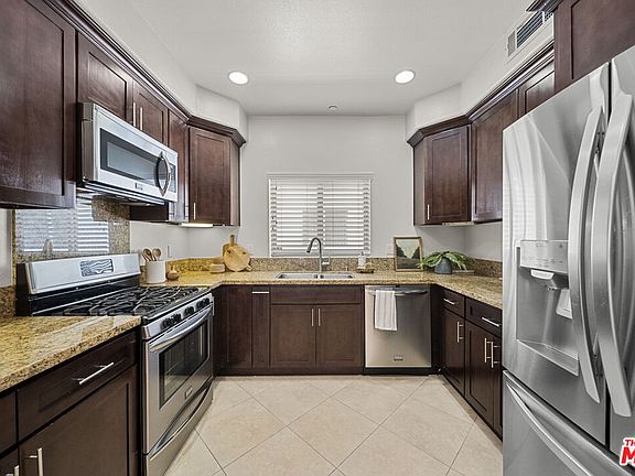 5th image of 5727 Camellia Ave Unit 108
