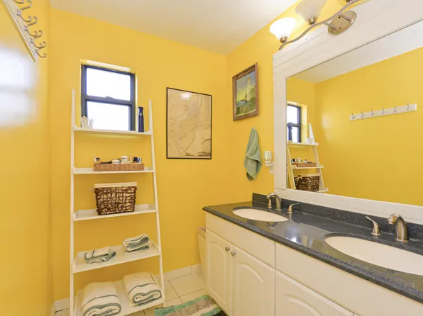 1331 SE Navajo Lane, Port St Lucie, FL 34983