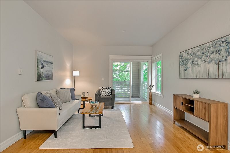 4th image of 801 N N Rainier Avenue #B309