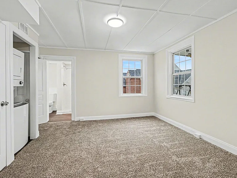 145 S Pitt St — Photo 8