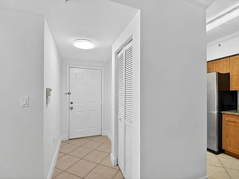 6511 Emerald Dunes Dr #304 — Photo 7