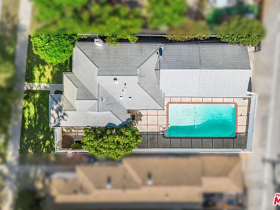 3rd image of 5012 Sawtelle Blvd