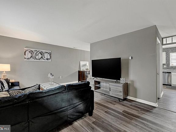 3rd image of 6681 Spring Mill Cir