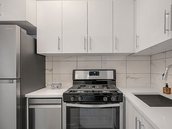 4th image of 120 E 90th St APT 2F