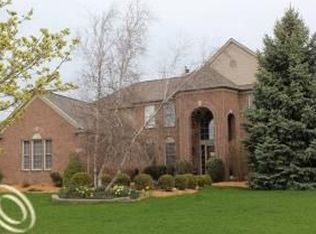 47592 Glengarry Blvd, Canton, MI 48188