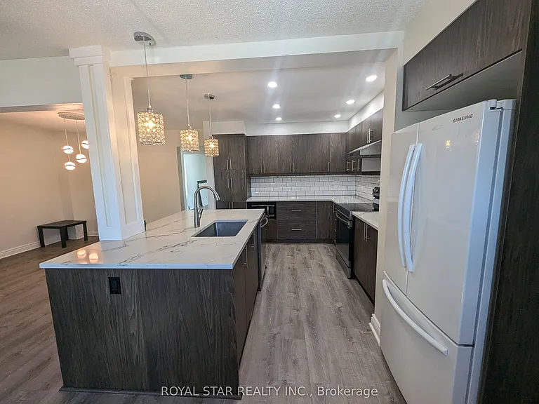 44 Winchester Dr — Photo 8