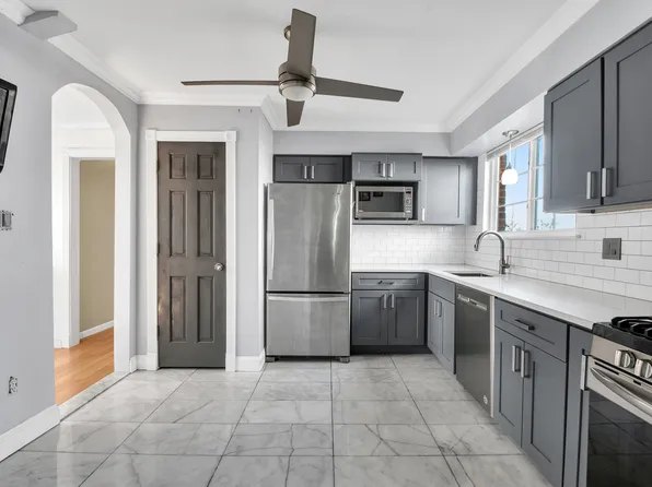 81-22 Haddon Street image 2 of 12