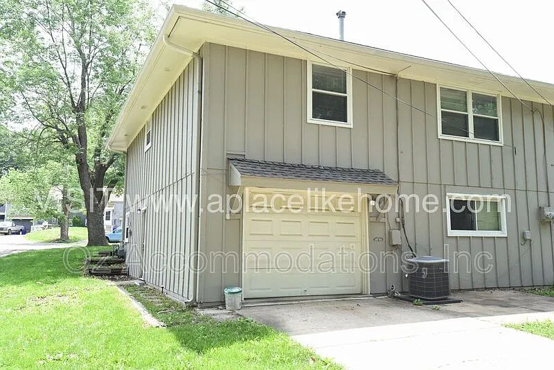2 bed, 1.0 bath, 1080 sqft, $1,550 — Photo 4