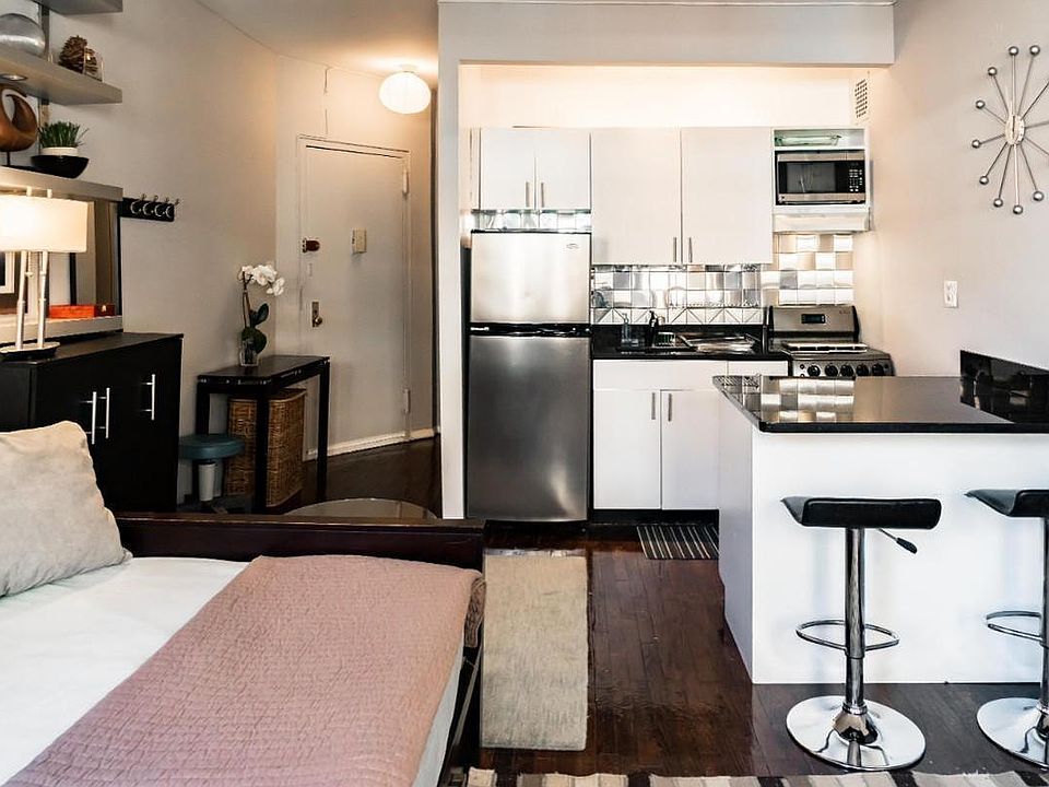 2nd image of 158 E 91st St #6E