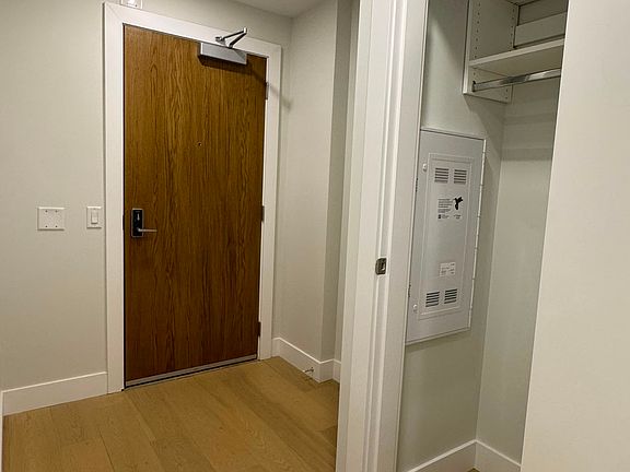 2nd image of 423 6th St #211
