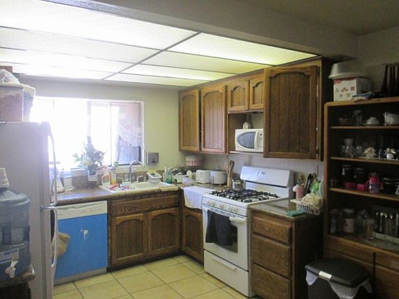 5th image of 14120 Yukon Ave APT 8