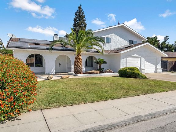 2nd image of 857 Los Altos Ave