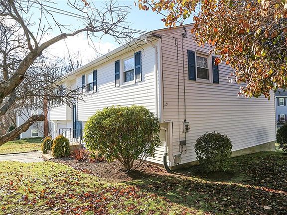 5th image of 48 Turner Dr