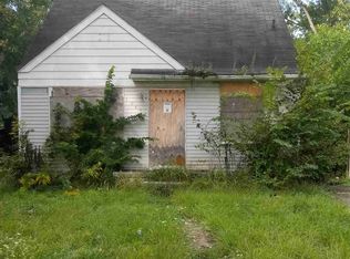 19453 Chapel St, Detroit, MI 48219