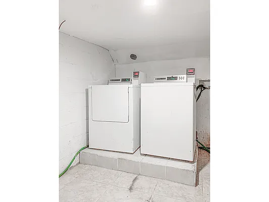 Rented by MySpaceNYC | media 17