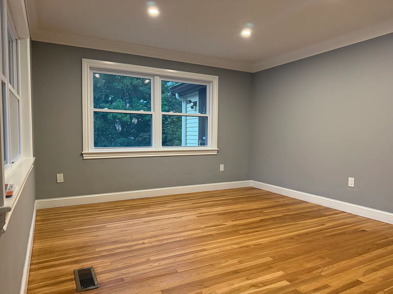4 bed, 1800 sqft, $3,200 — Photo 4