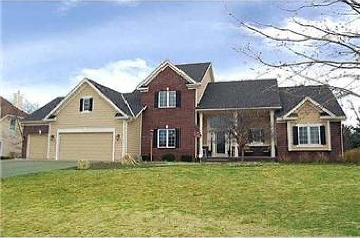 1st image of 9686 Wellington Ct