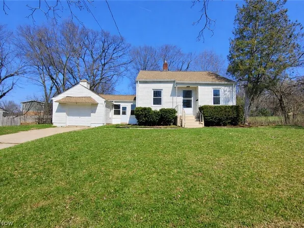 923 Russell Ave, Akron, OH 44307