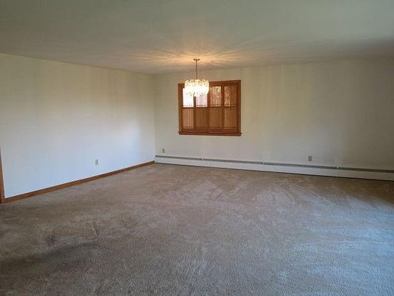 5th image of 90 Clifton Blvd