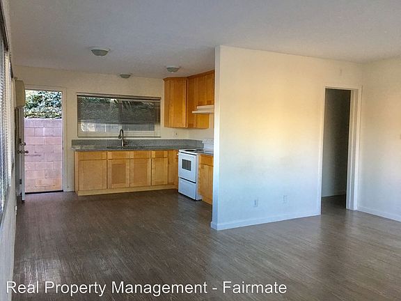 4th image of 2737 Via Paseo APT 1