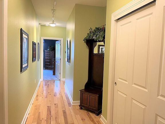 Hickory hardwood floors.