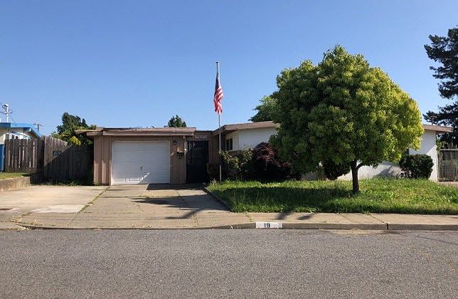 1st image of 19 Joan Dr