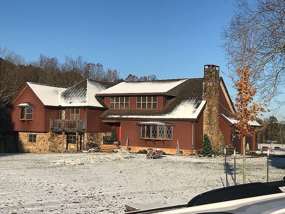 2nd image of 1129 Shady Ln NE