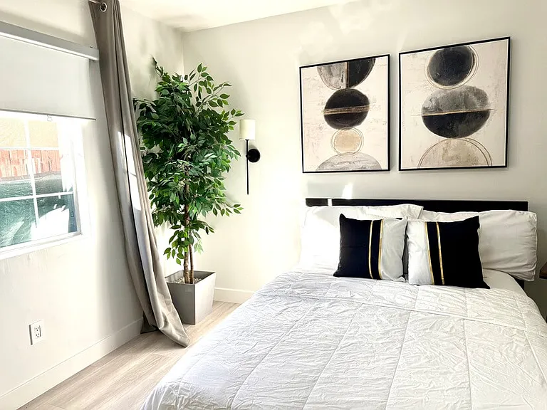 Ground Level - Large Bedroom