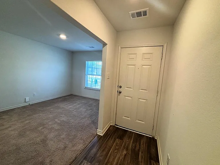 201 Sunnymeade Ln — Photo 6
