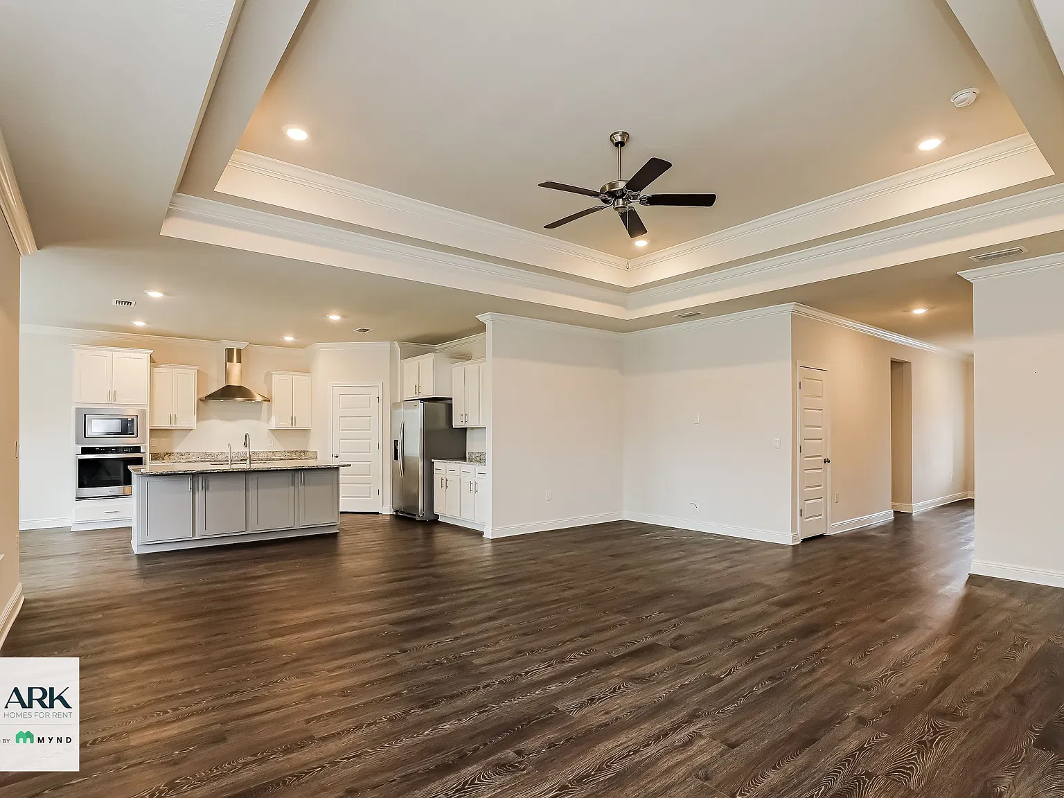 4 bed, 2.5 bath, 2306 sqft, $2,515 — Photo 4