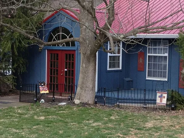 9410 Wolfe Cemetery Rd, Georgetown, IN 47122