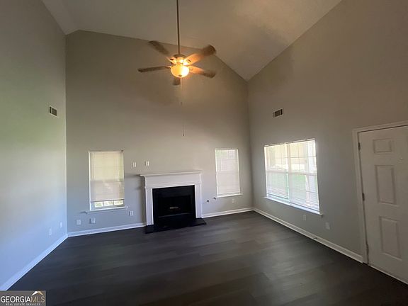 2nd image of 35 Creekview Ct