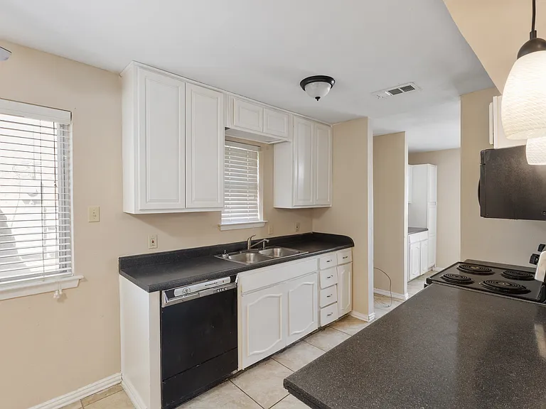 3834 Bremerton St — Photo 9