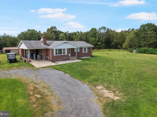 54 My Way Dr, Petersburg, WV 26847