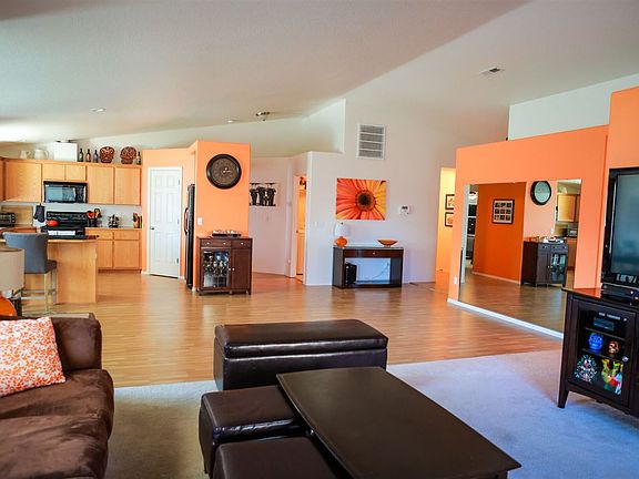 3rd image of 5604 Roosevelt Dr