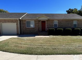 105 Oakwood Meadows Dr #B, Madison, AL 35757