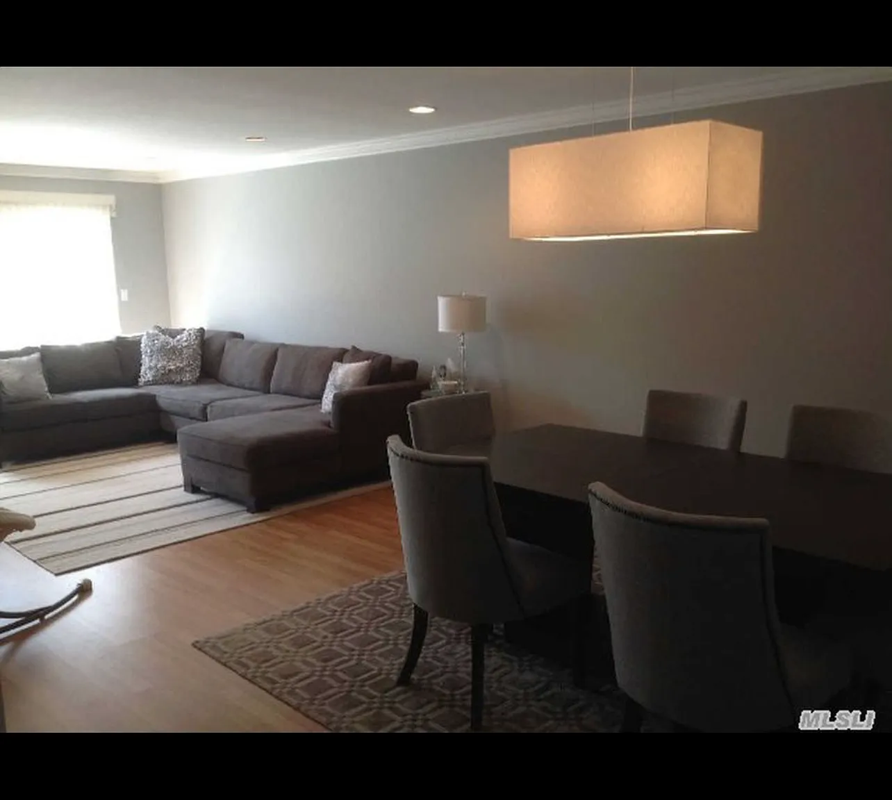 3 bed, 2.5 bath, 2406 sqft, $6,100 — Photo 1