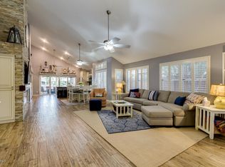 1242 N Palmsprings Dr, Gilbert, AZ 85234