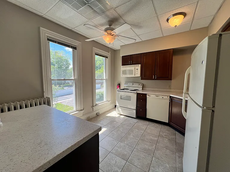 1924 Market St #3 — Photo 11