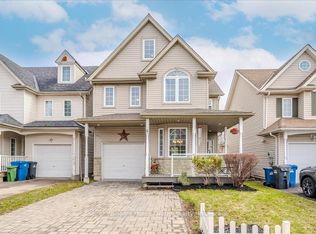 6 Carrington Pl, Guelph, ON N1G 5C4