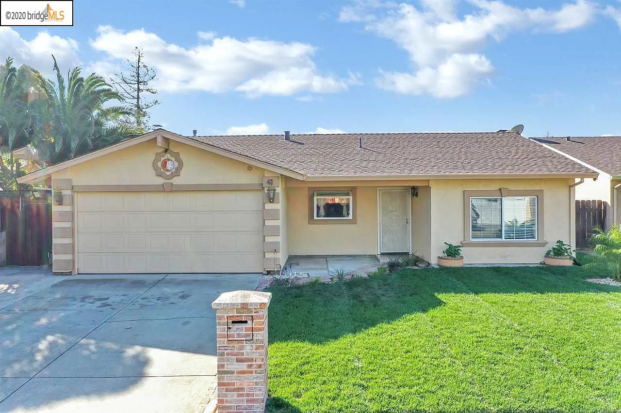 41 Sharon Dr photo 1