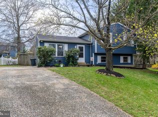 11 Mills Ct, Lovettsville, VA 20180