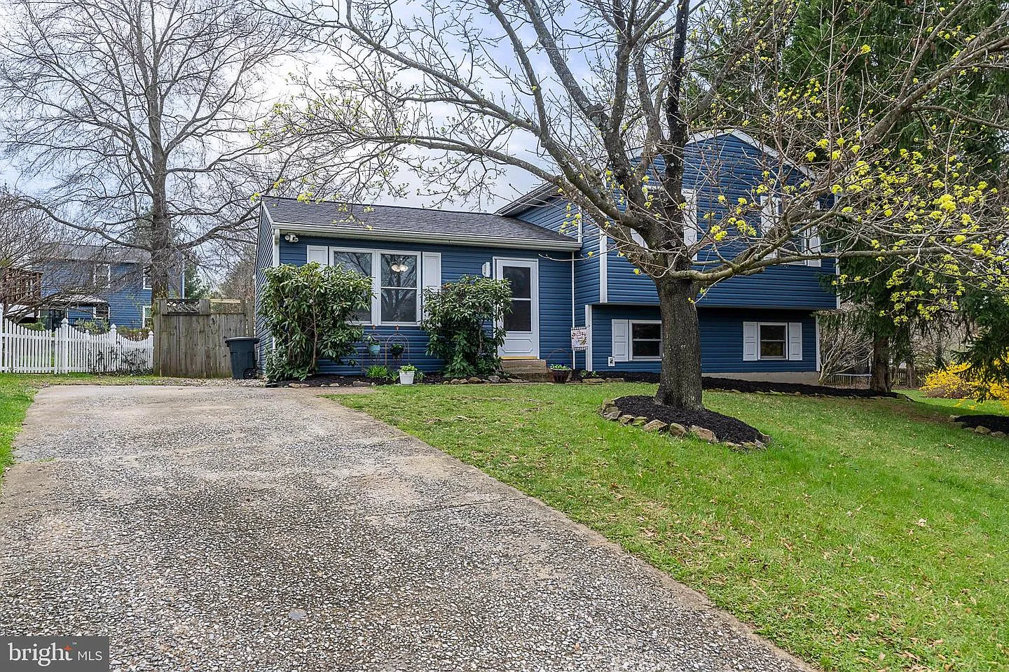 11 Mills Ct photo 1