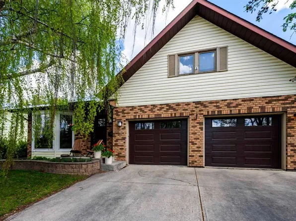 19 W Maxwell Ave, Red Deer, AB T4R 1P3