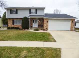 1307 Park Ave NW, Waverly, IA 50677