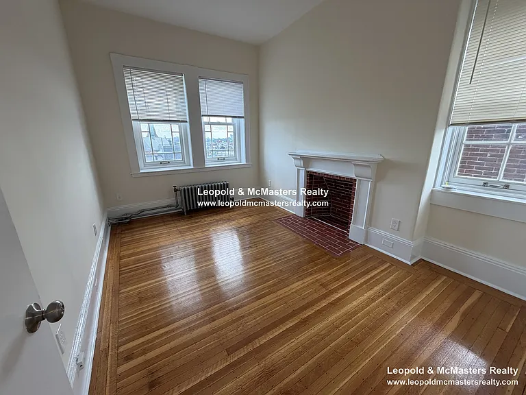 97 Mount Vernon St #1 — Photo 3
