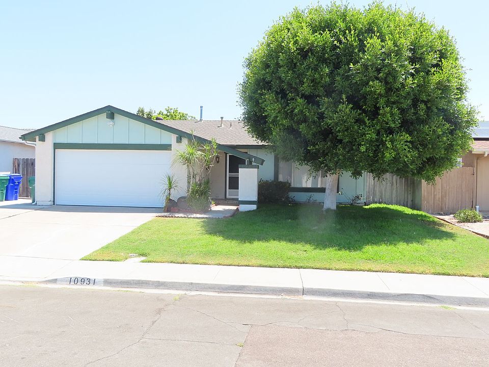 1st image of 10931 Martinique Way