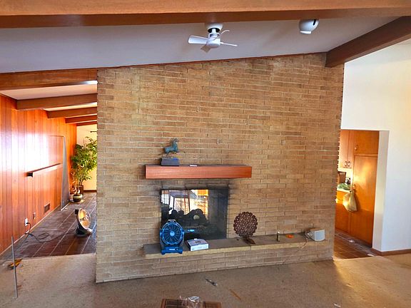 5th image of 15840 Woodgate Rd N